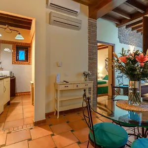  Apartment Charminghomesgranada Romantica